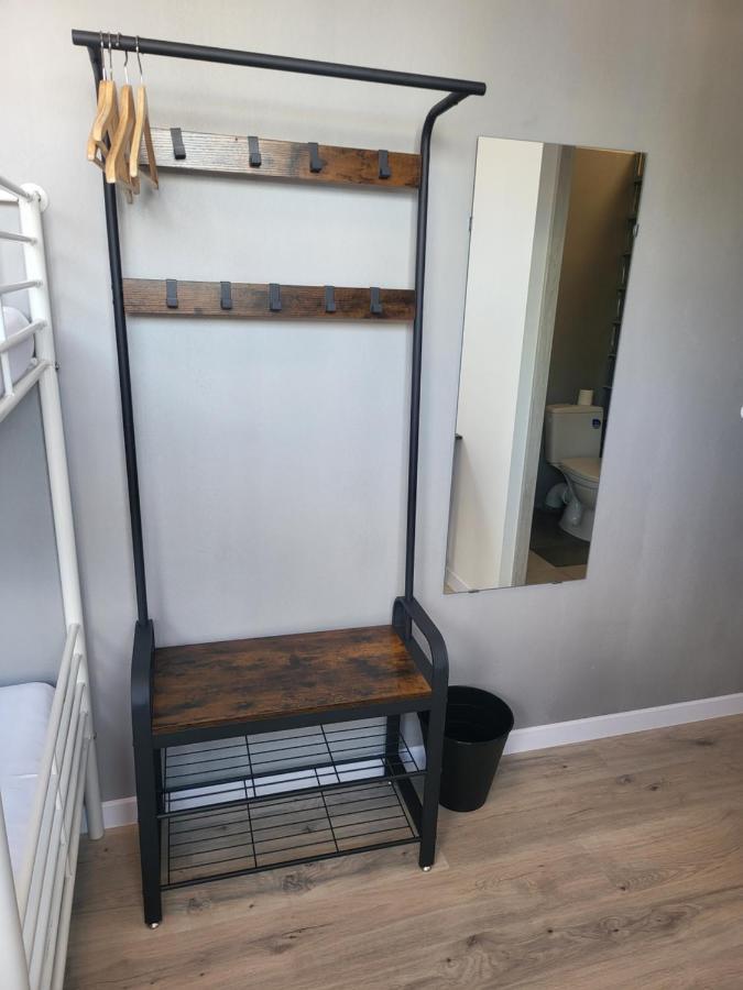 Rooms4Rest Wiertnicza - Private Rooms For Tourists - Atr Consulting Sp, Z O,O, Warszawa Eksteriør billede