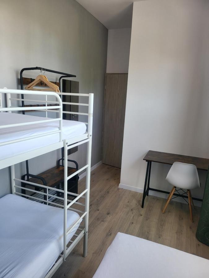 Rooms4Rest Wiertnicza - Private Rooms For Tourists - Atr Consulting Sp, Z O,O, Warszawa Eksteriør billede