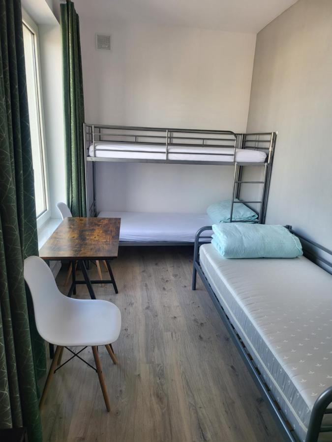 Rooms4Rest Wiertnicza - Private Rooms For Tourists - Atr Consulting Sp, Z O,O, Warszawa Eksteriør billede