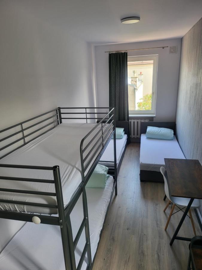 Rooms4Rest Wiertnicza - Private Rooms For Tourists - Atr Consulting Sp, Z O,O, Warszawa Eksteriør billede