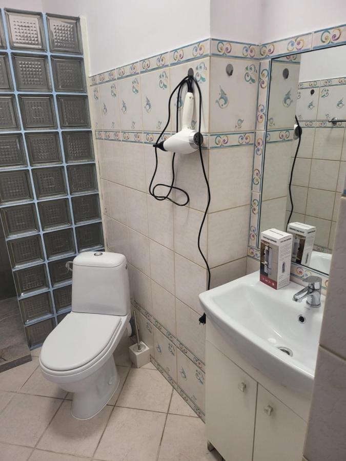 Rooms4Rest Wiertnicza - Private Rooms For Tourists - Atr Consulting Sp, Z O,O, Warszawa Eksteriør billede