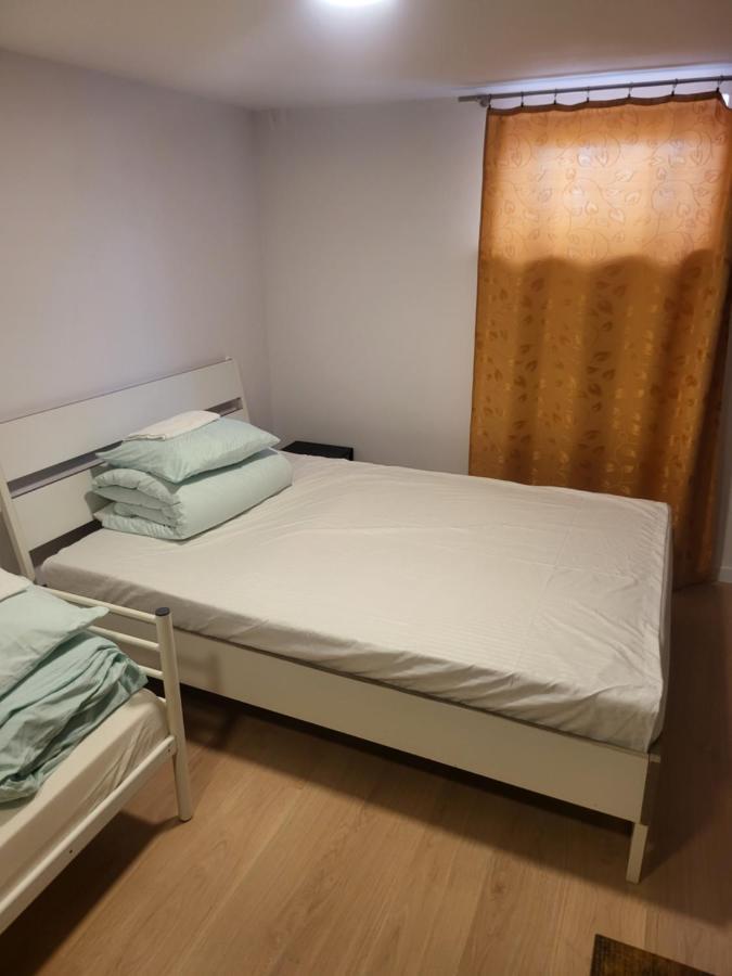 Rooms4Rest Wiertnicza - Private Rooms For Tourists - Atr Consulting Sp, Z O,O, Warszawa Eksteriør billede