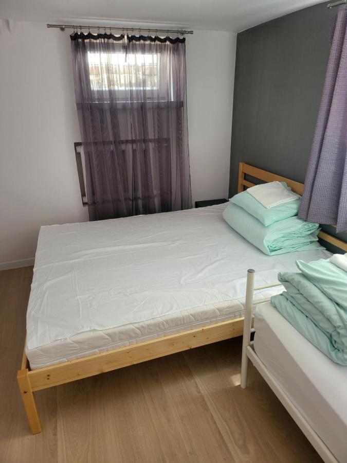Rooms4Rest Wiertnicza - Private Rooms For Tourists - Atr Consulting Sp, Z O,O, Warszawa Eksteriør billede