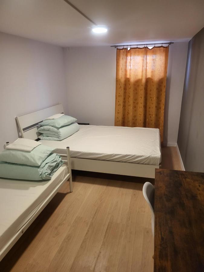 Rooms4Rest Wiertnicza - Private Rooms For Tourists - Atr Consulting Sp, Z O,O, Warszawa Eksteriør billede