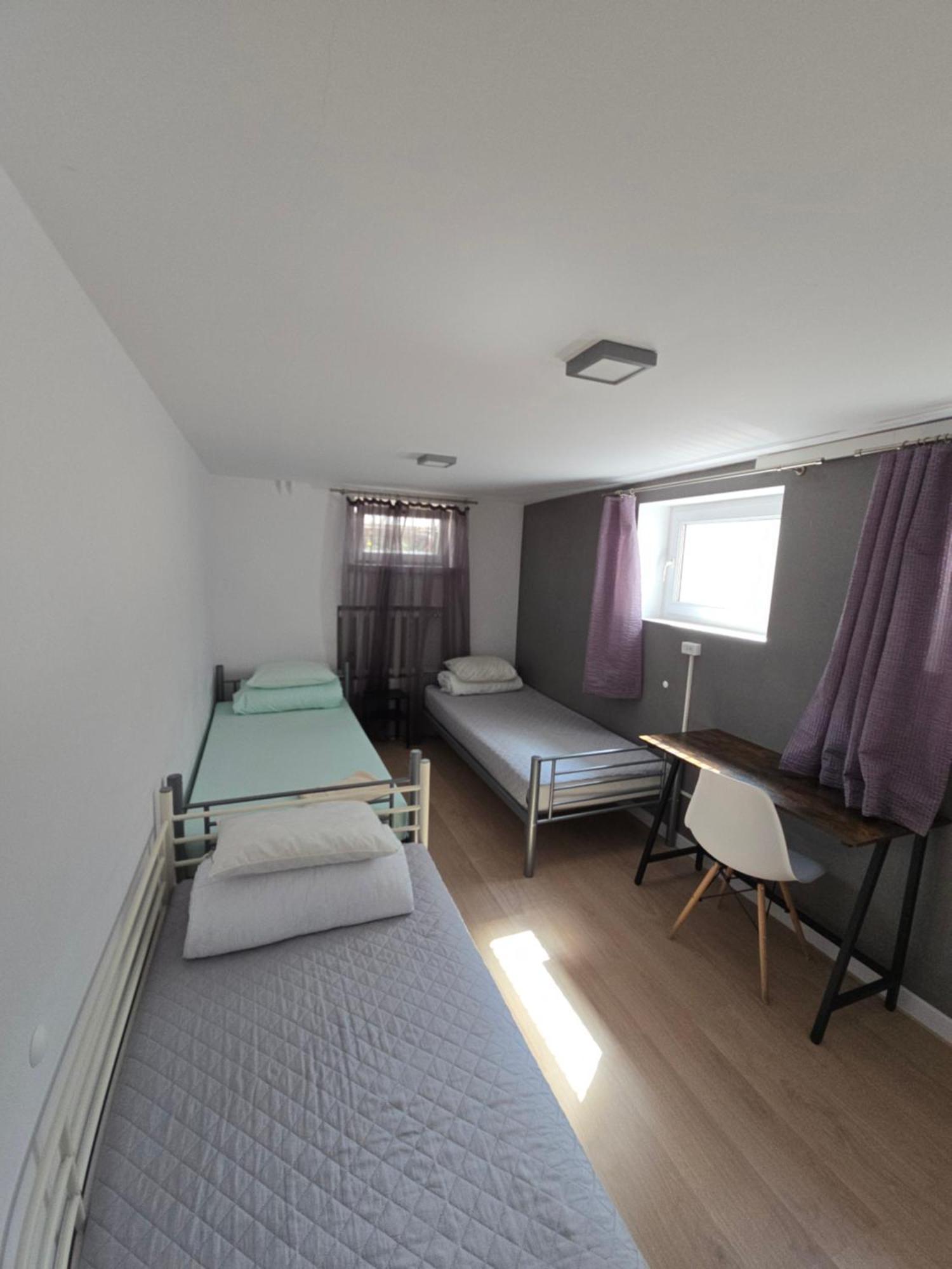 Rooms4Rest Wiertnicza - Private Rooms For Tourists - Atr Consulting Sp, Z O,O, Warszawa Eksteriør billede