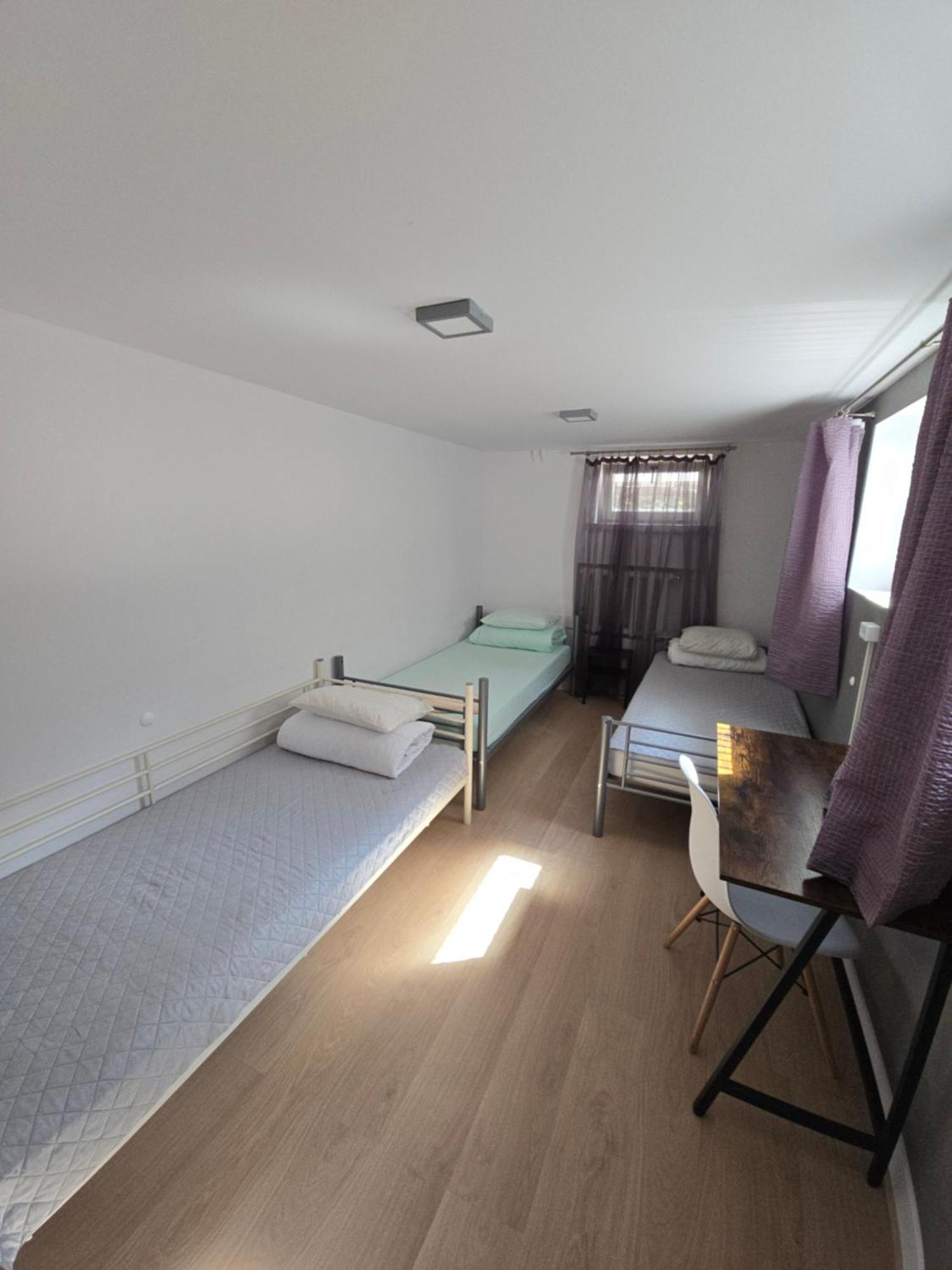 Rooms4Rest Wiertnicza - Private Rooms For Tourists - Atr Consulting Sp, Z O,O, Warszawa Eksteriør billede